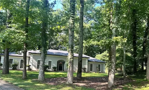 2705 Kenwood Ct, Duluth, GA 30096