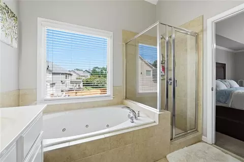 Bath - 1981 Birch Crest Pl, Dacula, GA 30019 photo 1 of 6