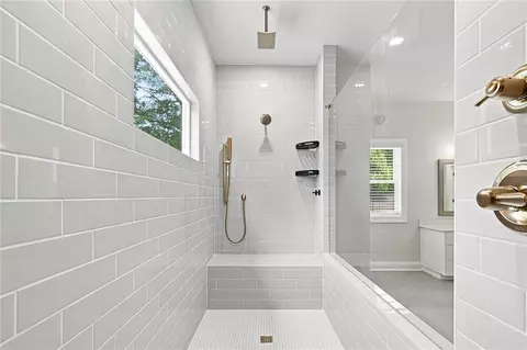 Bath - 3440 Ashfield Point Ave, Duluth, GA 30096 photo 2 of 6