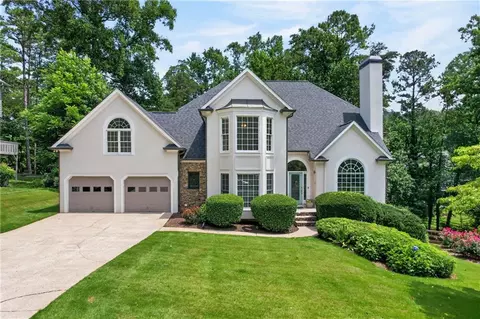 3025 Oaktree Lndg NE, Marietta, GA 30066