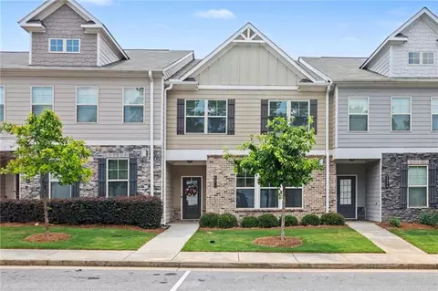 4270 Sunny Oak Ln, Norcross, GA 30071