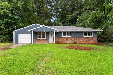 5270 Longmeadow Ln, Atlanta, GA 30349