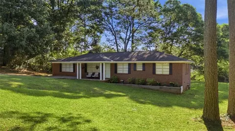 Exterior - 112 Pine St, Calhoun, GA 30701 photo 1 of 3