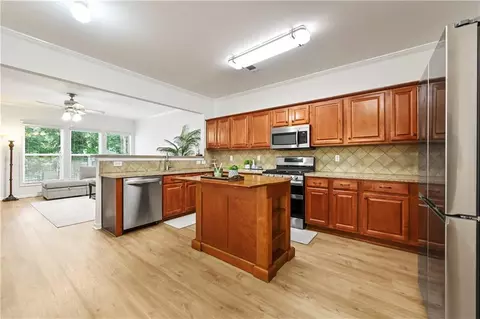 3267 Wyesham Cir, Duluth, GA 30096 photo 10