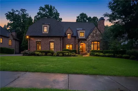 831 Camden Park Ct NE, Atlanta, GA 30342