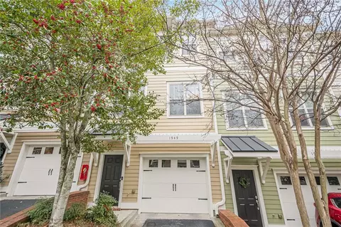 1949 Sterling Oaks Cir NE #13, Atlanta, GA 30319