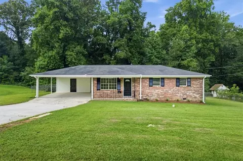 4861 Shady Rest Dr, Powder Springs, GA 30127