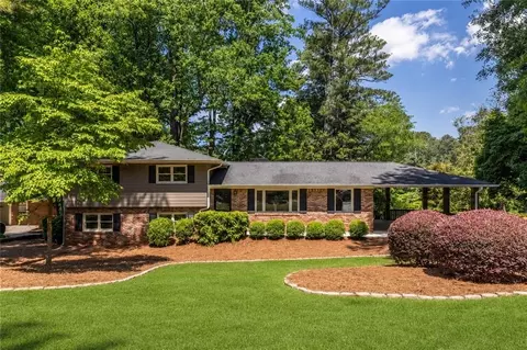 1684 Cartwright Ct, Decatur, GA 30033