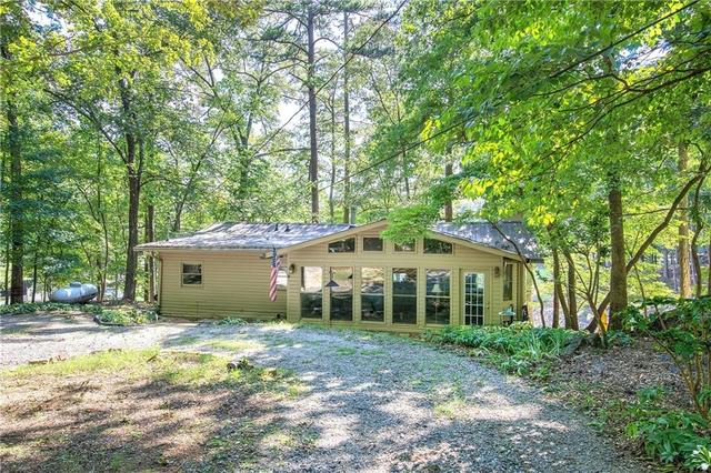 40 Oriole Dr SE, White, GA 30184