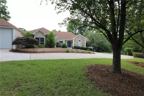 7404 Golfers Pt, Villa Rica, GA 30180