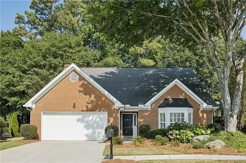 145 Shelli Ln, Roswell, GA 30075