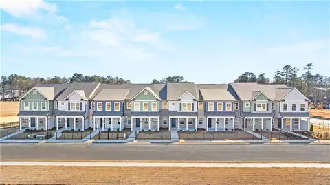 3285 Lake Carlton Rd, Loganville, GA 30052