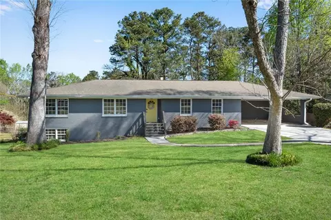 3941 Forest Dr, Lithia Springs, GA 30122