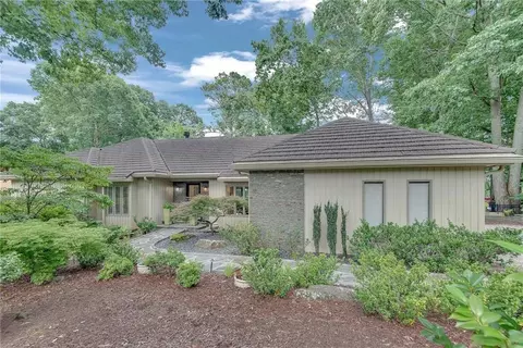 4085 Roxburgh Dr, Roswell, GA 30076