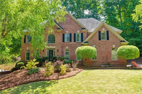 9590 Rod Rd, Alpharetta, GA 30022