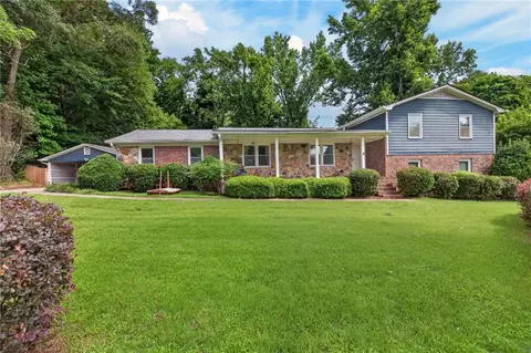 213 Ponderosa Dr, Dallas, GA 30157