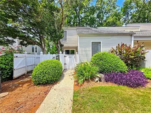 2692 Meadowlawn Dr SE, Marietta, GA 30067