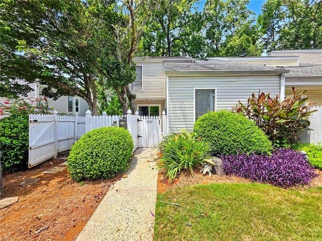 2692 Meadowlawn Dr SE, Marietta, GA 30067