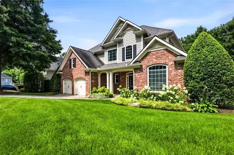 4066 Hill House Rd SW, Smyrna, GA 30082