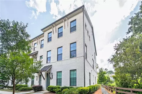 3005 Poppy Ln, Roswell, GA 30076