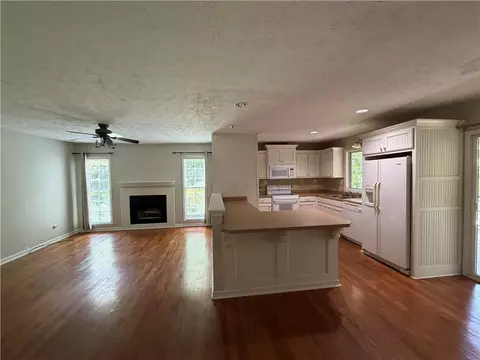 1940 Lakewood Rd, Cumming, GA 30041