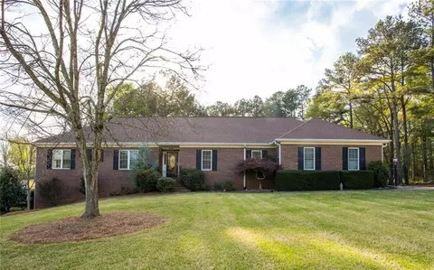 4450 Bay Creek Rd, Loganville, GA 30052