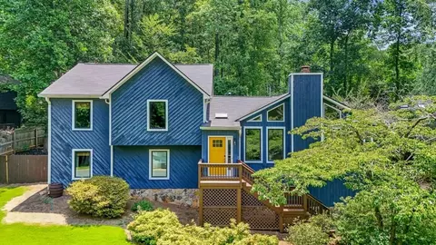 465 Roswell Hills Pl, Roswell, GA 30075