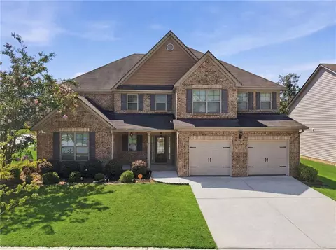 681 Langley Farms Dr, Loganville, GA 30052