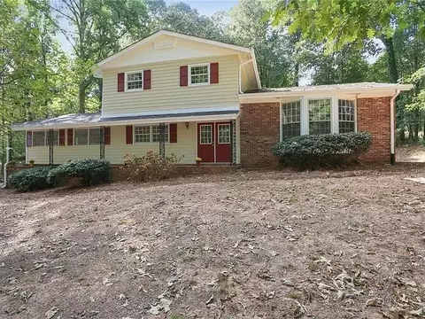 2270 Shawnee Trl, Douglasville, GA 30135