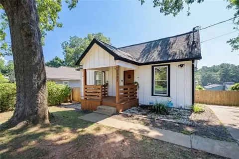 2352 Herring Rd, Atlanta, GA 30311