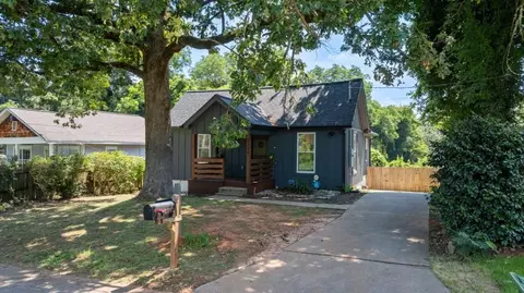 2352 Herring Rd, Atlanta, GA 30311