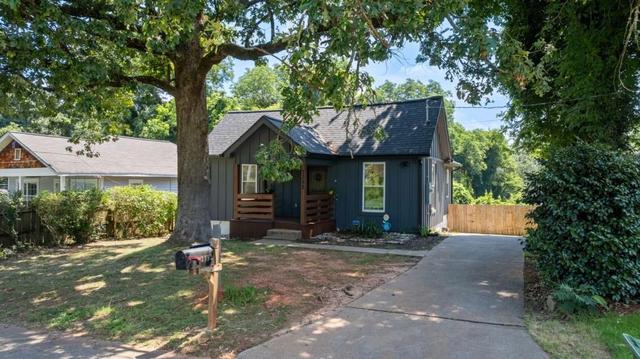 2352 Herring Rd, Atlanta, GA 30311