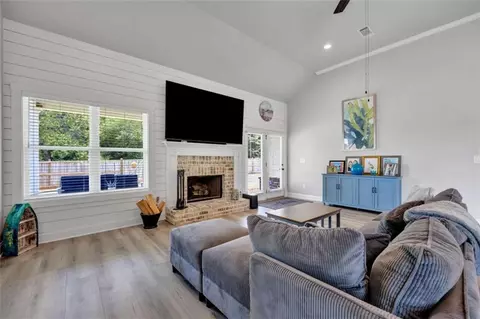 Living - 3261 George Williams Rd, Monroe, GA 30656 photo 1 of 1