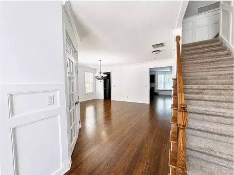 320 New Point Ln, Canton, GA 30114