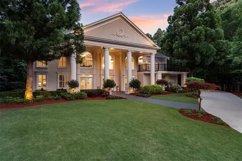 795 Aran Dr, Roswell, GA 30076