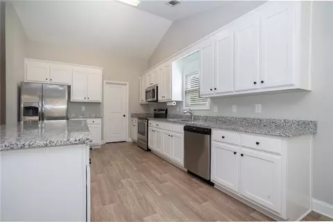 Kitchen - 231 Camp Ct, Bethlehem, GA 30620 photo 1 of 2