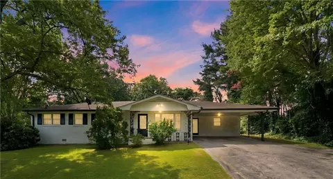 6803 Queen Mill Rd SE, Mableton, GA 30126