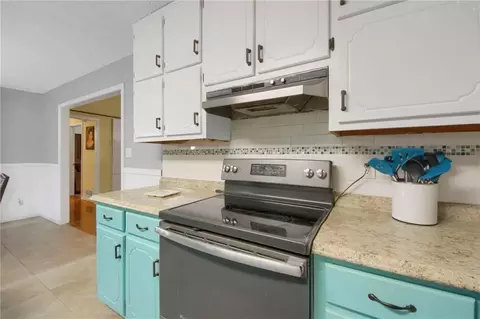 Kitchen - 112 Bridget Dr, Hampton, GA 30228 photo 5 of 5