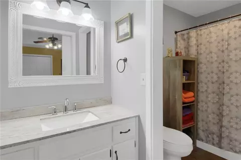 Bath - 112 Bridget Dr, Hampton, GA 30228 photo 1 of 2