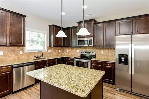 2131 Bridgewater Pass, Hampton, GA 30228 photo 4