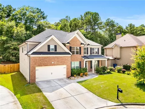 263 Silvertop Dr, Grayson, GA 30017 photo 2