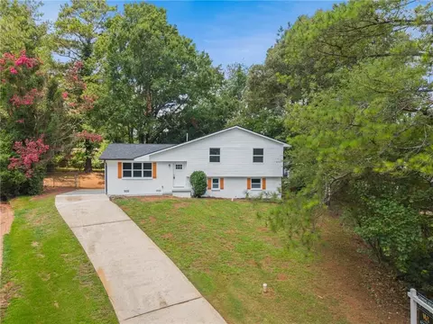 8081 Picadilly Ct, Jonesboro, GA 30238