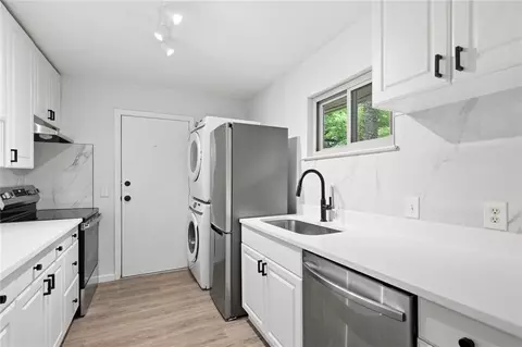 1111 Clairemont Ave #B6, Decatur, GA 30030