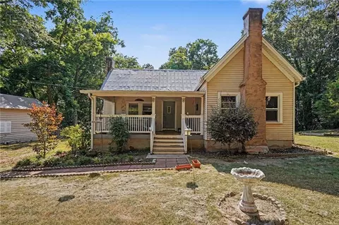 139 Mcgee St, Flovilla, GA 30216