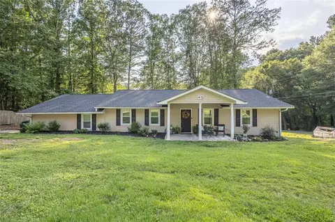 45 Lee Dr, Carrollton, GA 30116