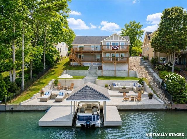 9058 Woodlake Ln, Villa Rica, GA 30180