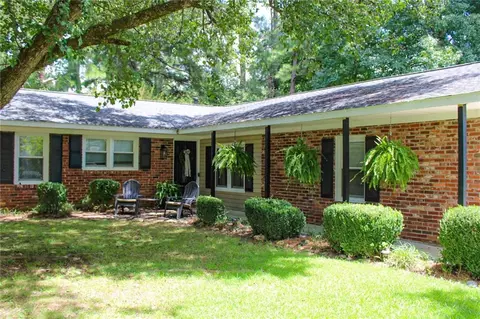1 Brookcrest Dr, Rome, GA 30165