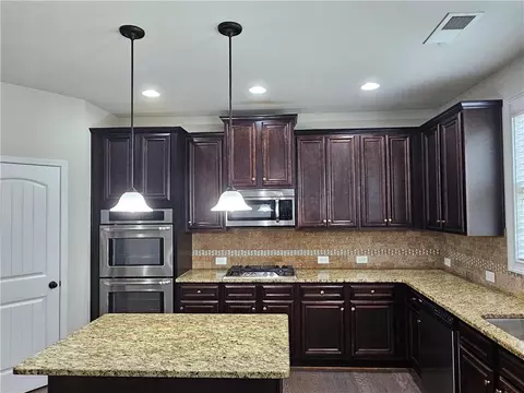 Kitchen - 1374 Slate Bend Dr, Dacula, GA 30019 photo 1 of 4