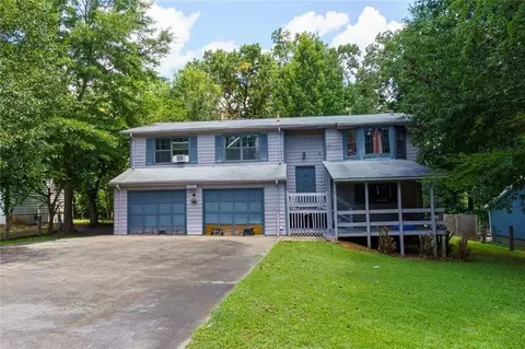 2822 Woodhollow Ln, Jonesboro, GA 30236