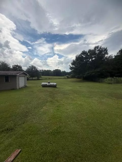 Exterior - 313 Hillside Ct, Winder, GA 30680 photo 5 of 6